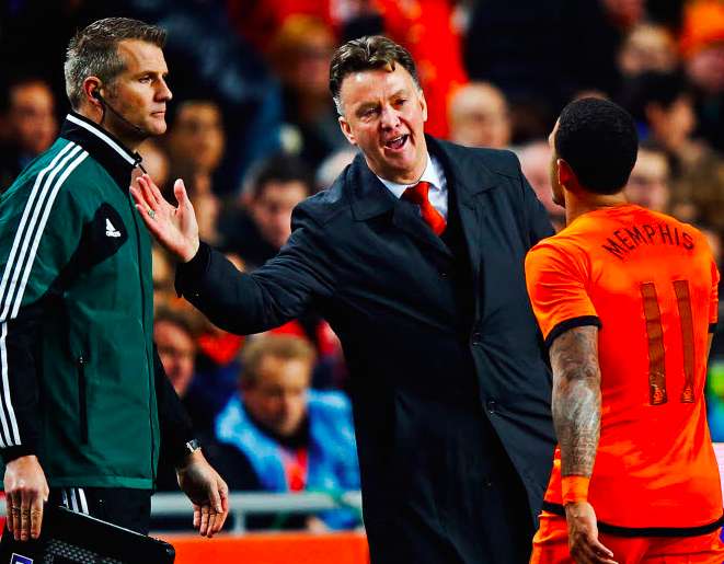 Van Gaal et la place de Depay
