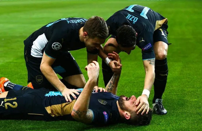 Giroud qualifie Arsenal !