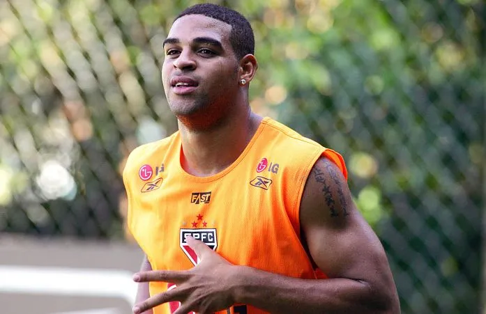 Adriano de retour en D2 carioca ?