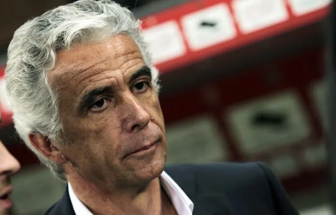 Rivère détruit Grégoire Puel