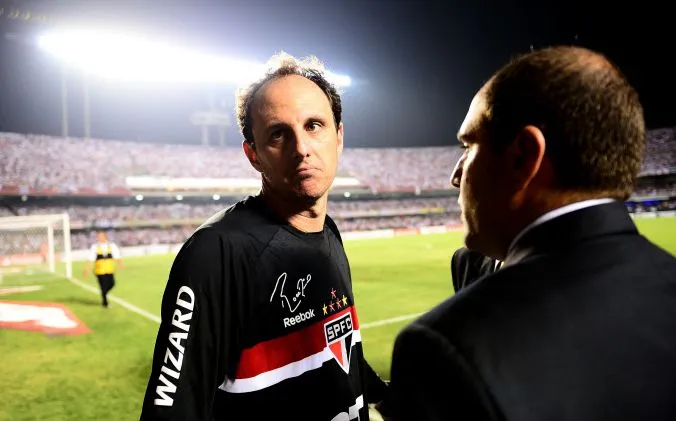 Rogerio Ceni prend sa retraite