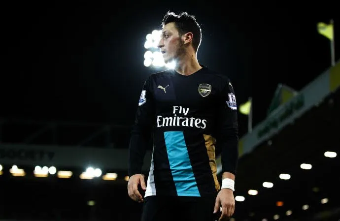 Özil joueur du mois de novembre