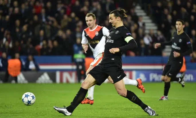 Zlatan dépasse Weah