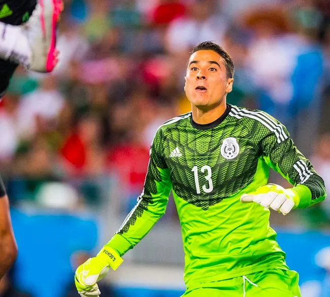 Guillermo Ochoa a-t-il passé la date de péremption ?