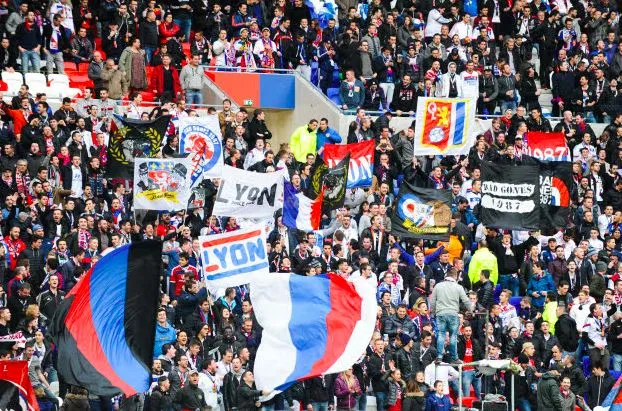 Les supporters lyonnais interdits de déplacement à Saint-Étienne