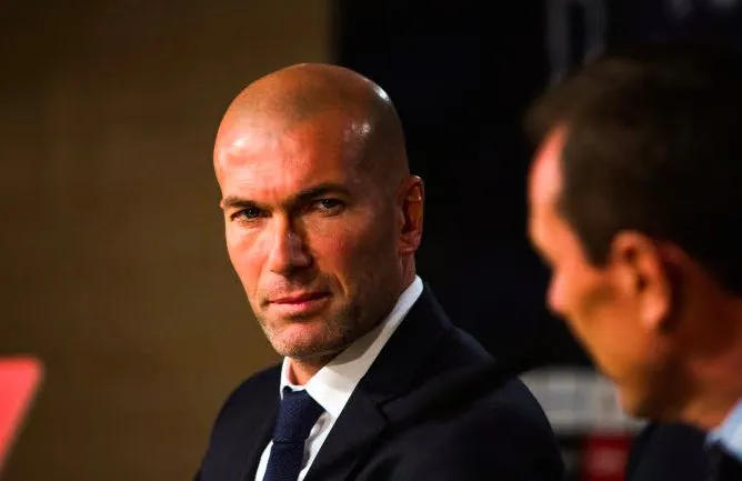 Zidane : «<span style="font-size:50%">&nbsp;</span>Domenech sait ce que je pense de lui<span style="font-size:50%">&nbsp;</span>»