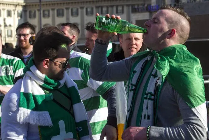 Trois supporters du Celtic bannis