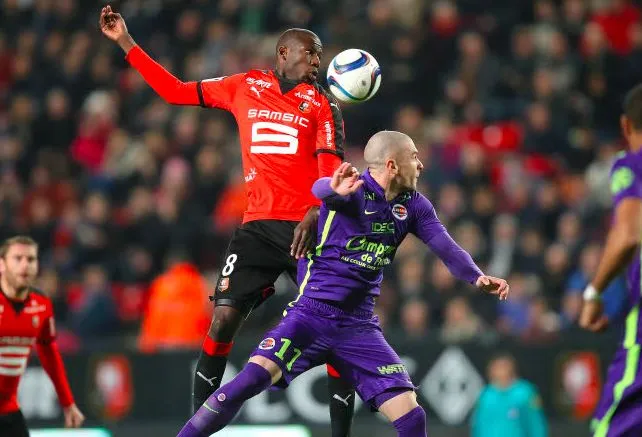Doucouré signe à Watford, mais va à Grenade