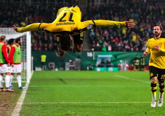 Plus de salto pour Aubame ?