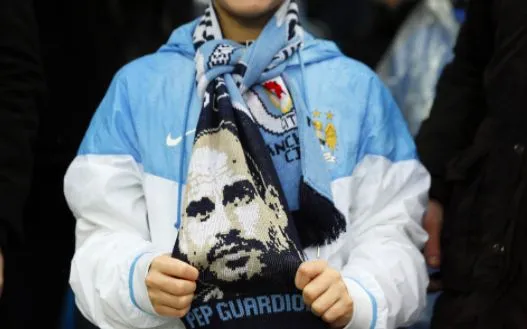 Des écharpes Guardiola à City