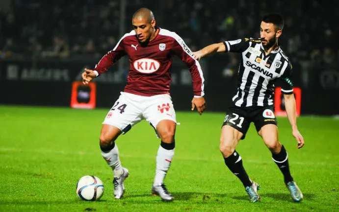 Khazri file à Sunderland