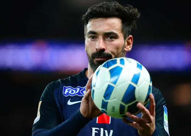 Lavezzi signe à Hebei