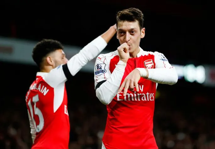 Özil ne veut pas prolonger avec Arsenal