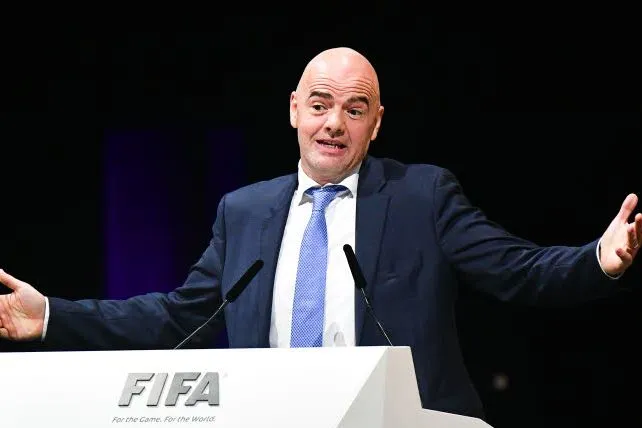 Infantino : «<span style="font-size:50%">&nbsp;</span>Le musée de la FIFA ? Une très belle idée de Blatter<span style="font-size:50%">&nbsp;</span>»