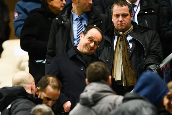 Hollande serait pour un retour de Benzema en Bleu