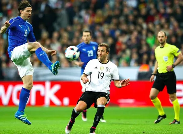 L&rsquo;Allemagne enterre son chat noir