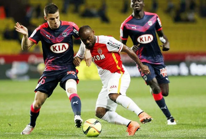 Monaco conteste le penalty refusé à Vágner Love