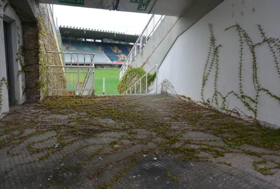 On est allé au stadio Flaminio, en ruine