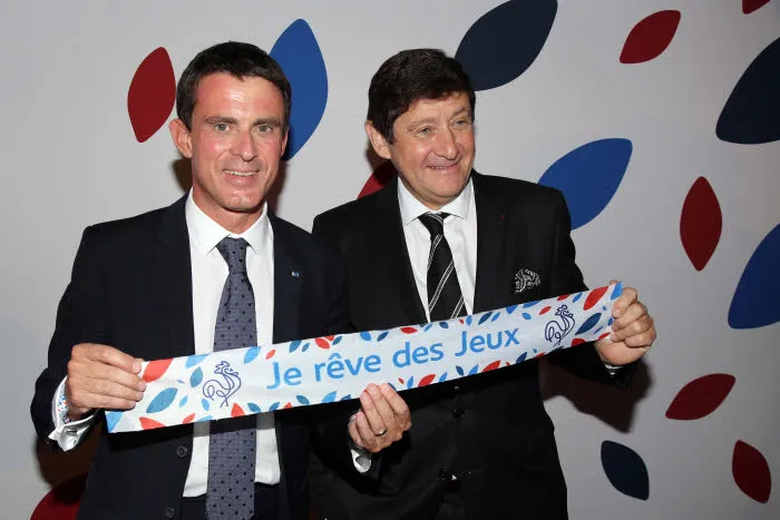 Didier Deschamps répond à Valls sur le cas Benzema