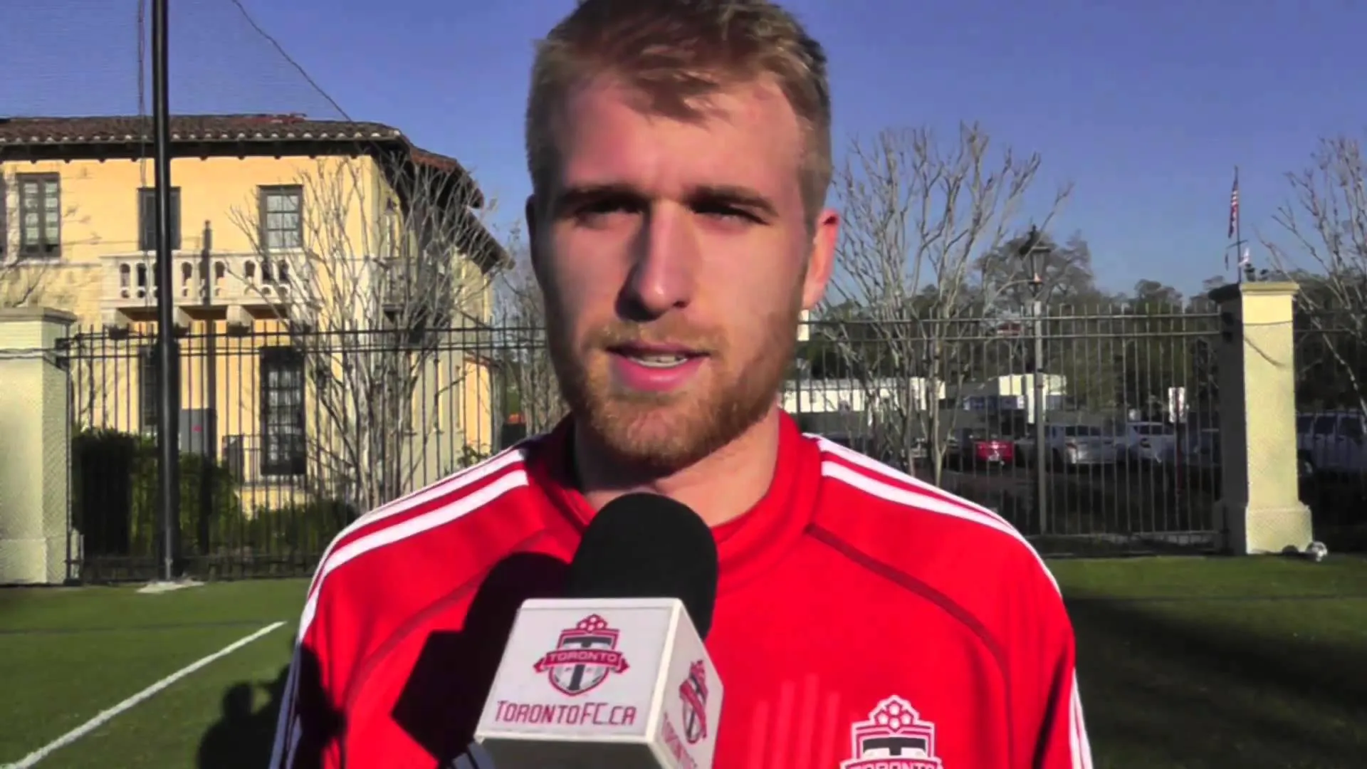 T’es qui, le mec qui a eu sa tête dans FIFA ?