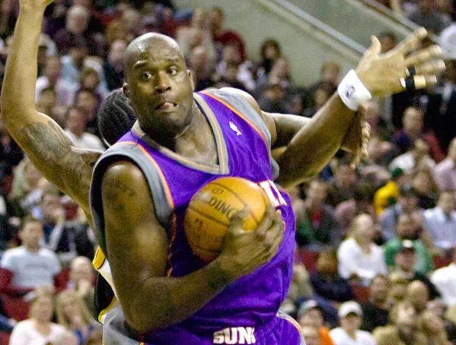 Shaquille O’Neal félicite les champions de D4 anglaise
