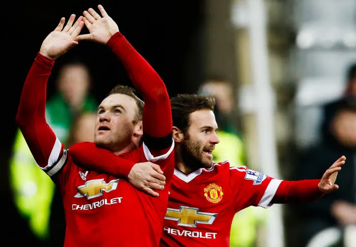 Mata défend Rooney