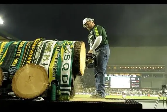 Timber Joey, un sacre à la tronçonneuse