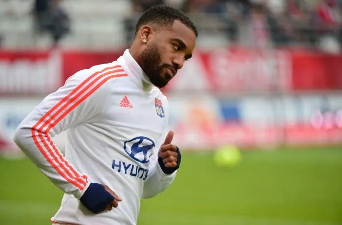 Aulas ne bradera pas Lacazette