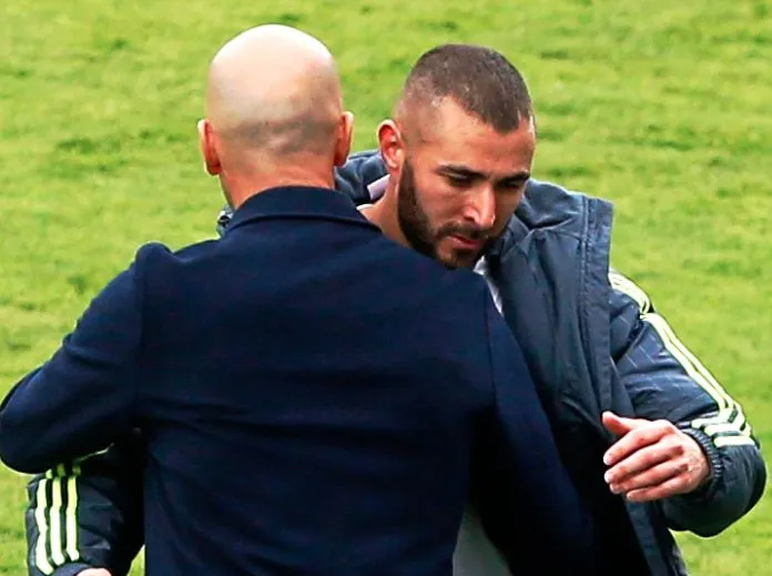Benzema : «<span style="font-size:50%">&nbsp;</span>Zidane, un grand frère<span style="font-size:50%">&nbsp;</span>»