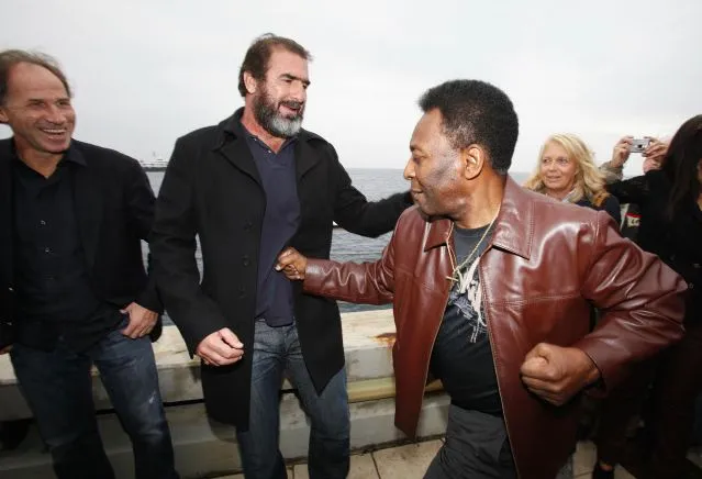 Cantona dézingue Didier Deschamps