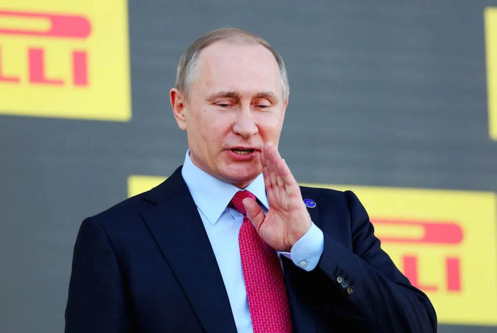 Putin envoie un sous-marin pour intimider les anglais