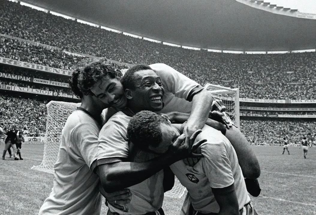 Les 50 ans du stade qui a couronné Pelé et Maradona
