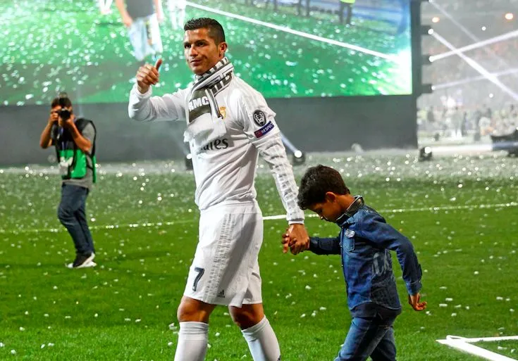 CR7 reverse sa prime à des œuvres caritatives