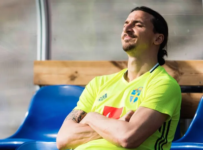 Ibrahimović : «<span style="font-size:50%">&nbsp;</span>Je suis juste derrière Ali<span style="font-size:50%">&nbsp;</span>»
