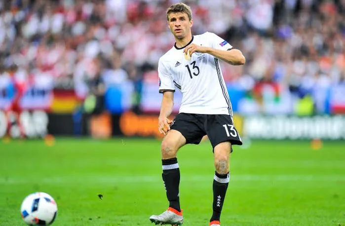 Thomas Müller (r)enfile les gants