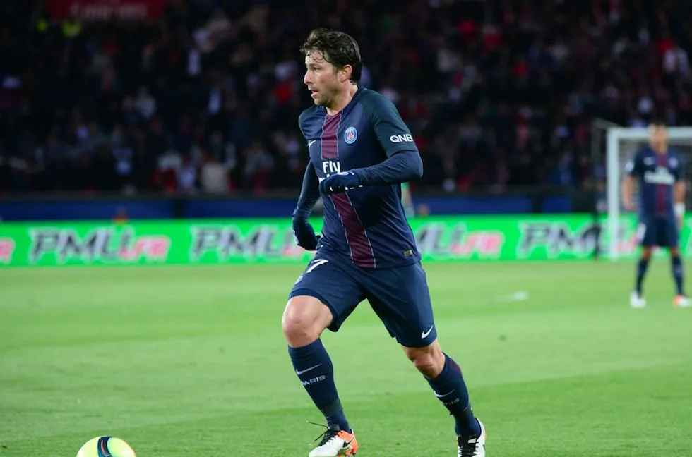 Maxwell prolonge au PSG