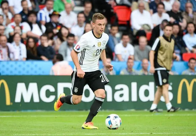 Faites place, v&rsquo;la Kimmich !