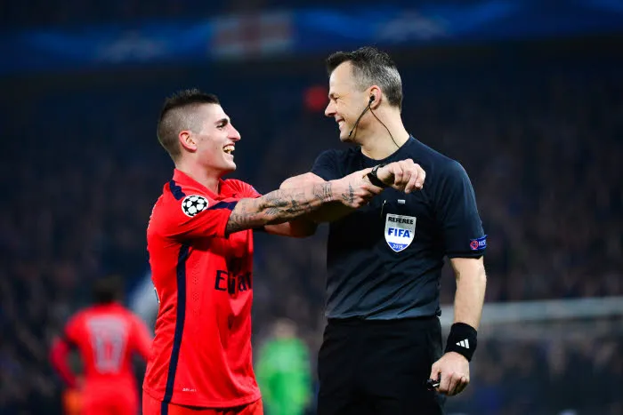 Björn Kuipers au sifflet de France-Islande