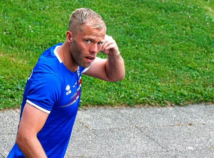 Pourquoi tous les Islandais sont-ils tous des fils de ?