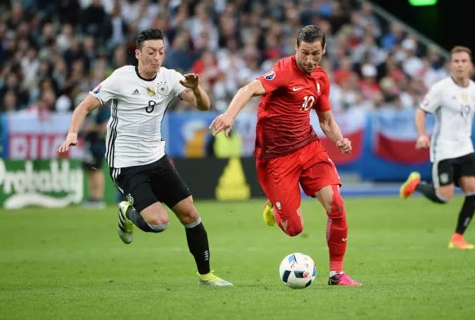 Krychowiak : «<span style="font-size:50%">&nbsp;</span>Je ne pense pas à m&rsquo;asseoir sur le banc<span style="font-size:50%">&nbsp;</span>»