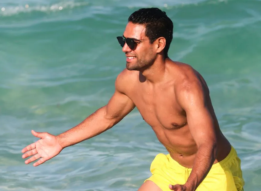 Falcao divise son salaire par 2