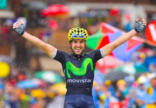 Izagirre surgit sous la pluie