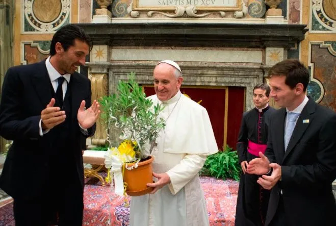 Maradona ou Pelé ? Le pape a tranché