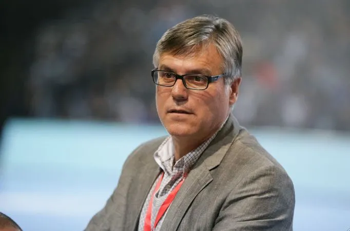 Amoros : «<span style="font-size:50%">&nbsp;</span>Évra a fait son temps<span style="font-size:50%">&nbsp;</span>»