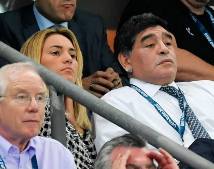 Maradona défend le Portugal