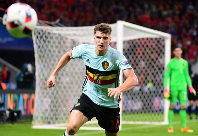 À jamais les premiers : streakers, poney et photobomb