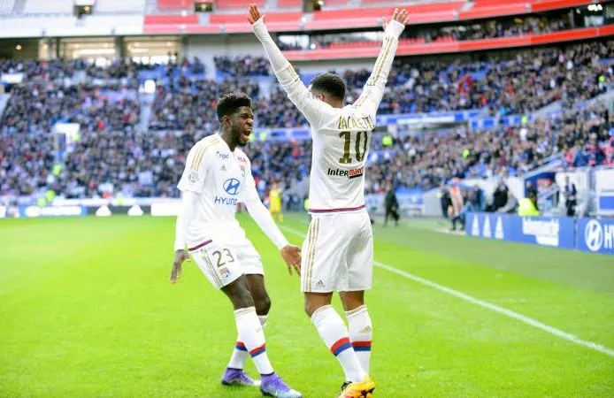 Le bel hommage de Lacazette à Umtiti