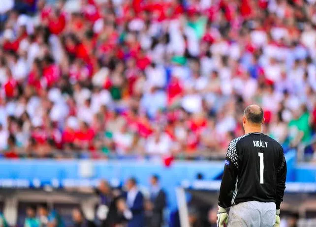 Ciao Király ! Viszlát survêt’ Gábor !