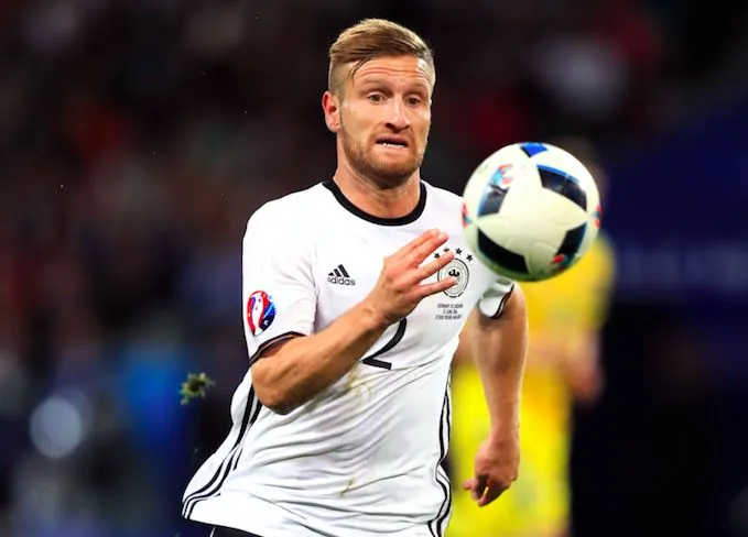 Arsenal négocie pour Mustafi
