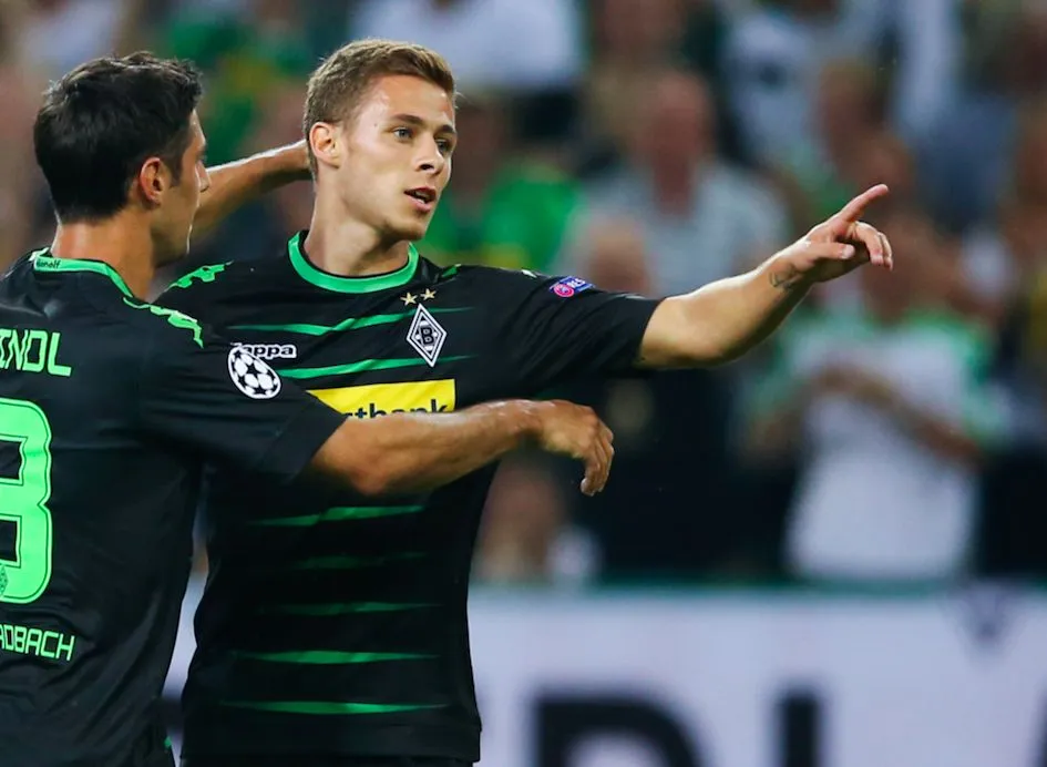 Hazard fier de la prestation de son jeune frère